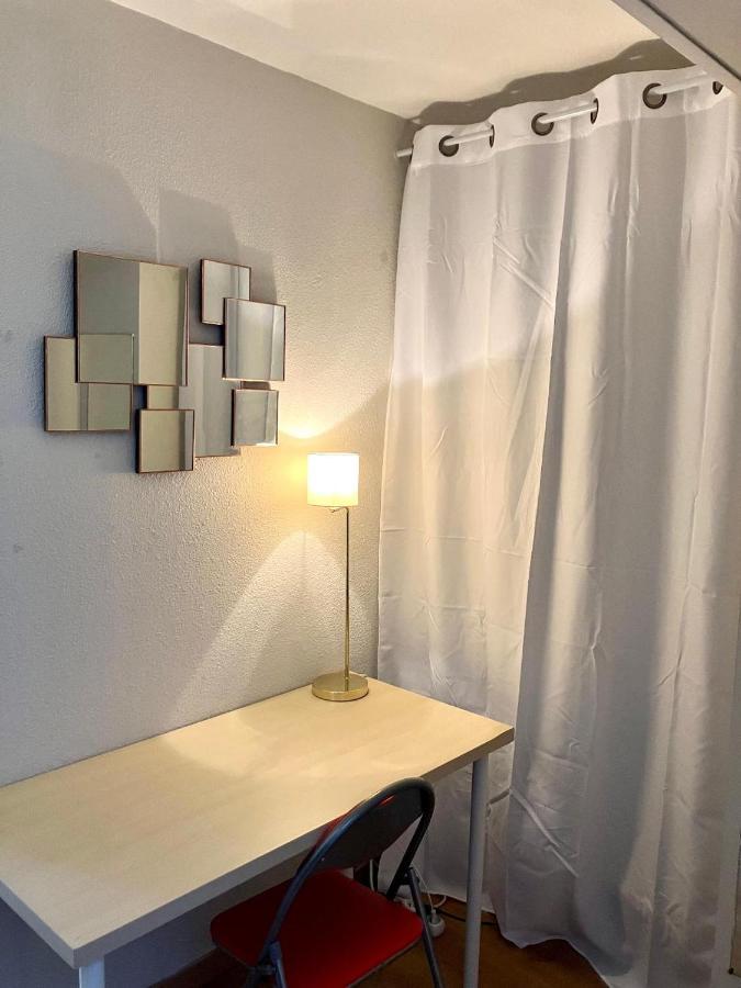 Appartement 2 Pieces En Etage Eleve, Centre-Ville Au Calme, Petite Vue Mer 尼斯 外观 照片
